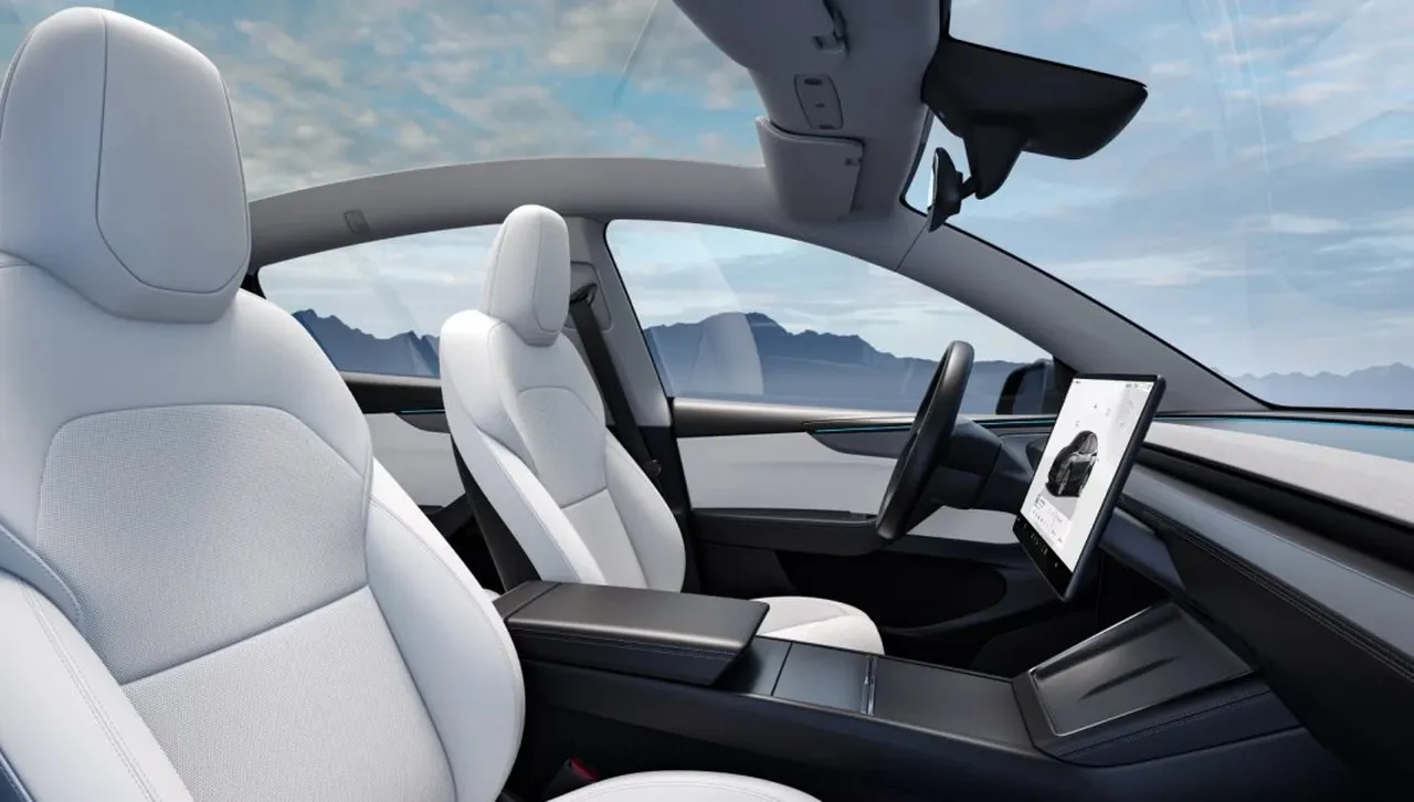 Tesla изтегля от пазара някои автомобили Model 3 и Model Y заради закрепванията на седалките
