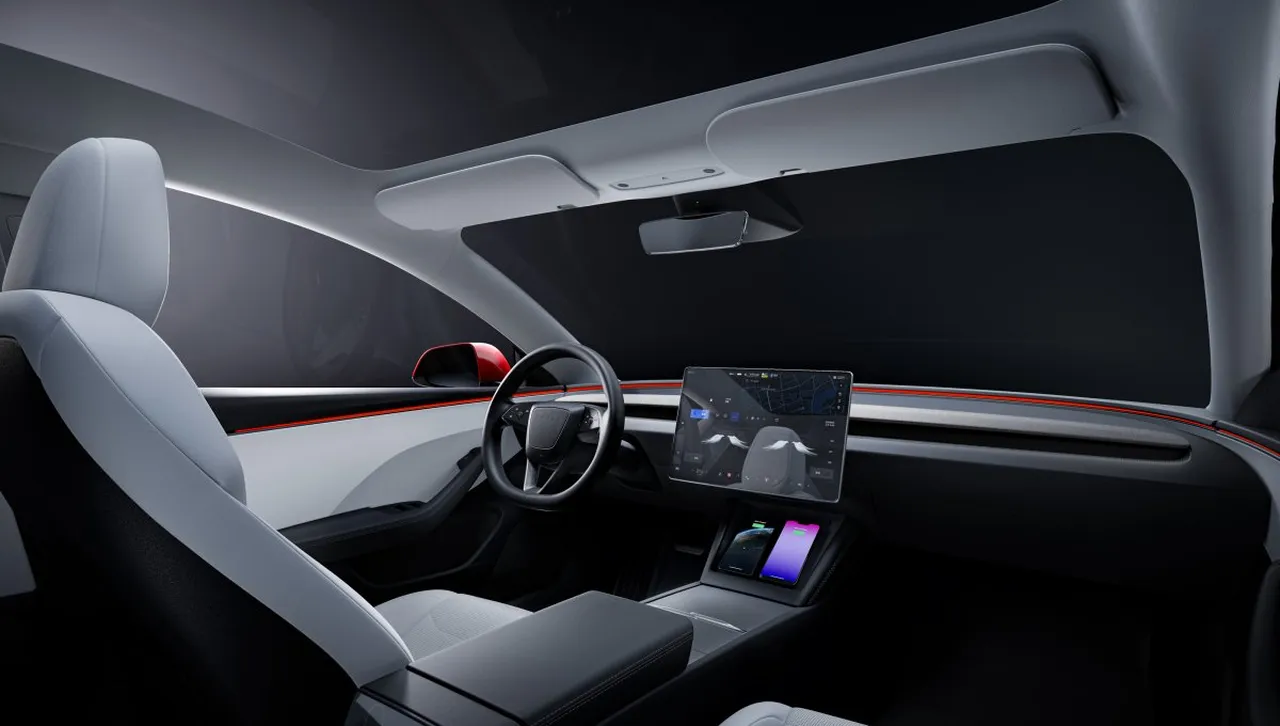 Tesla може да добави лумбална опора към профилите на водача, предлагайки преоборудване на лоста за мигачи