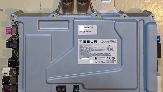 Според слуховете, следващото поколение FSD компютър на Tesla (HW5 / AI5) ще осигури 5 пъти повече мощност